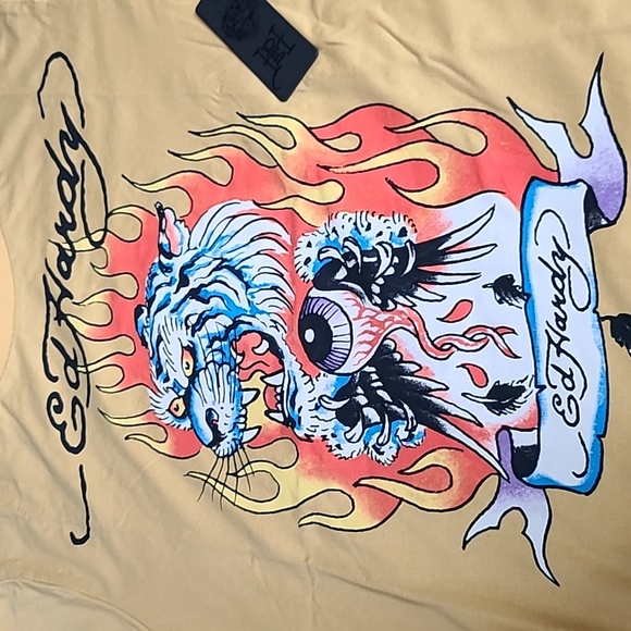 Ed Hardy T-shirt - Picture 3 of 5